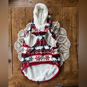 Dog size large sweater. Sherpa